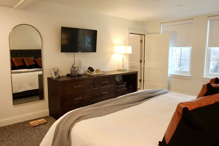 Room 13 of 220