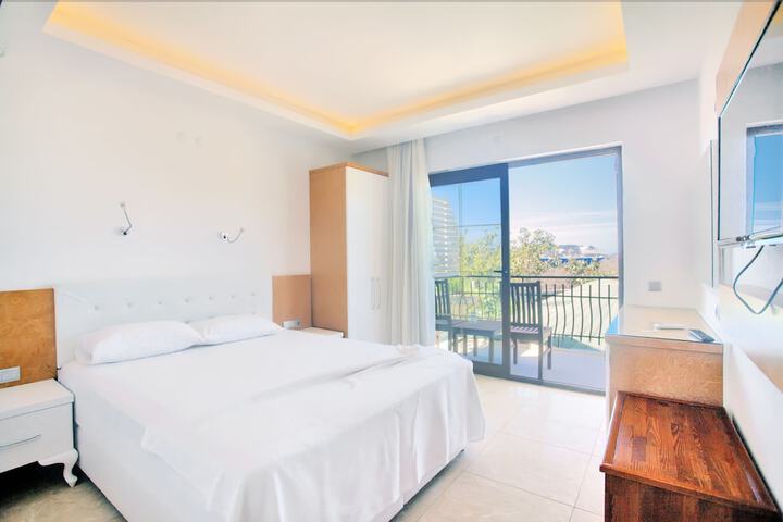 Room 45 of 108