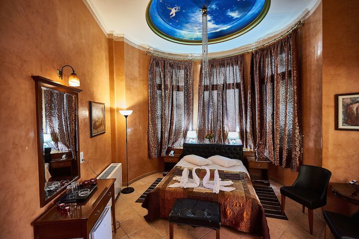 Room 48 of 141