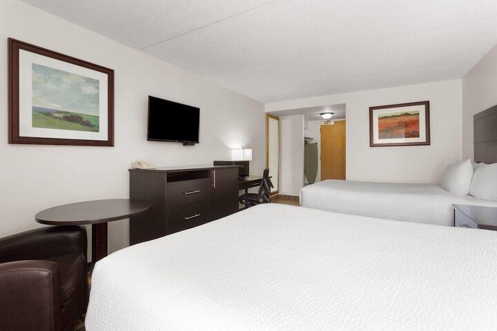 Room 14 of 42