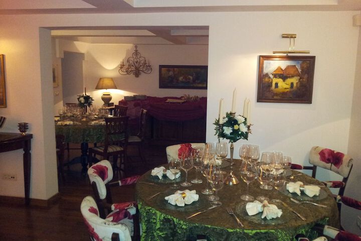 Dining 109 of 142