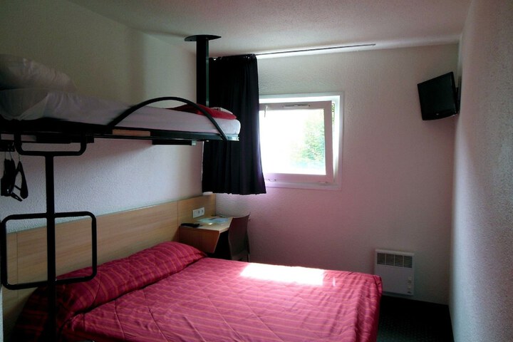 Room 7 of 39