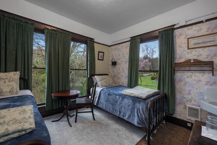 Room 10 of 91