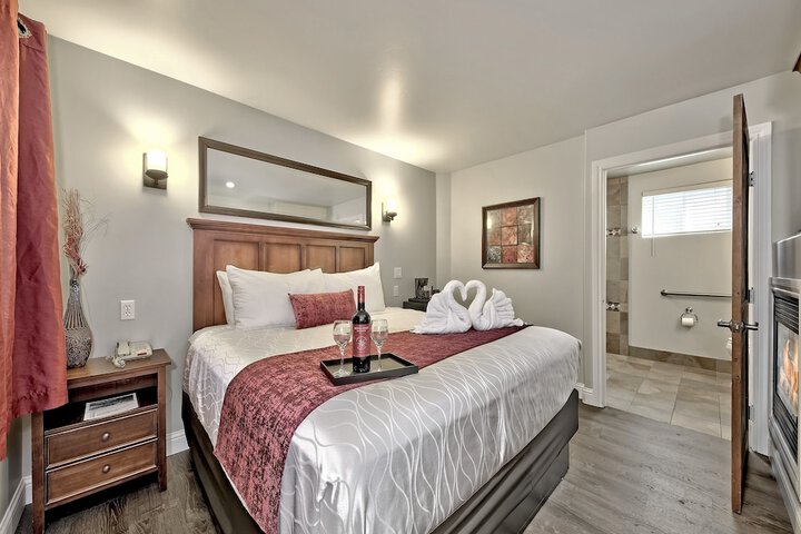 Standard | King Bed (13 of 36)
