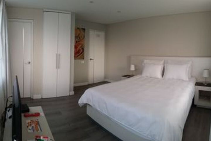 Room 6 of 22