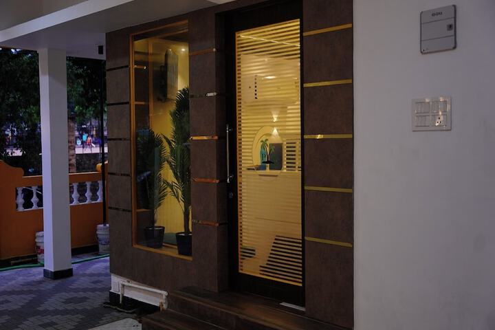 Hotel Interior 6 of 54