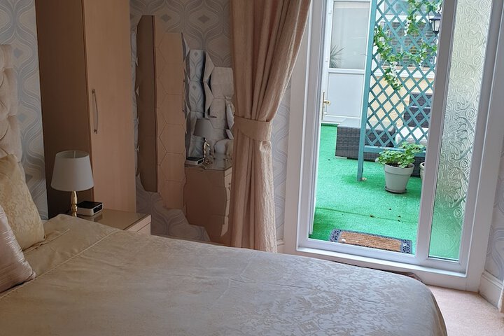 Room 36 of 184