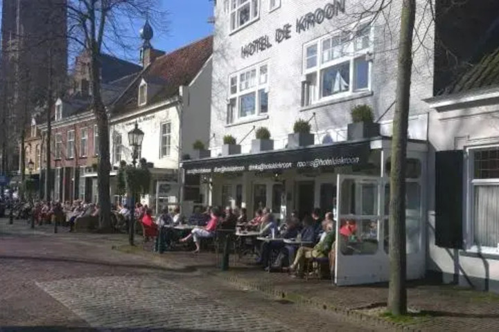 HOTEL DE KROON