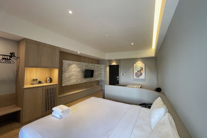 Room 48 of 186