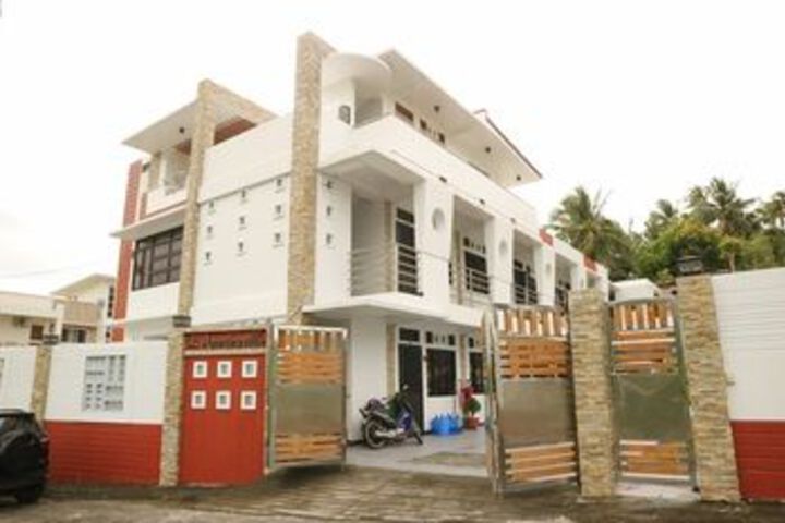 Hotel 5 of 25