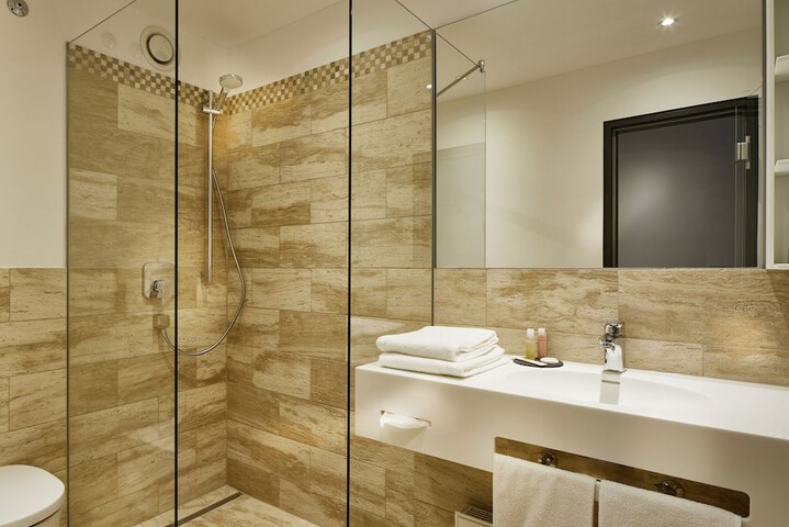 Room 15 of 55
