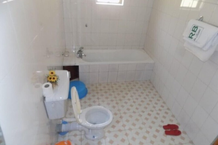 Room 15 of 38