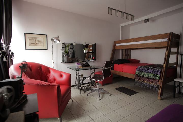 Room 19 of 80