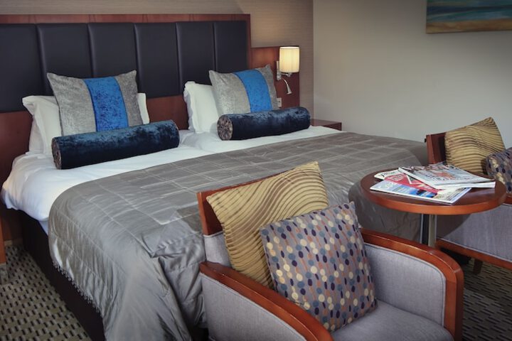 Room 47 of 98