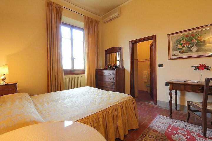 Room 12 of 46