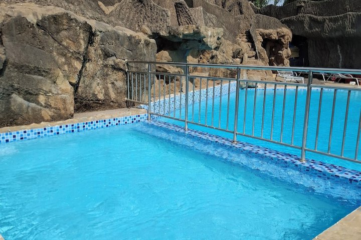 Pool 43 of 63