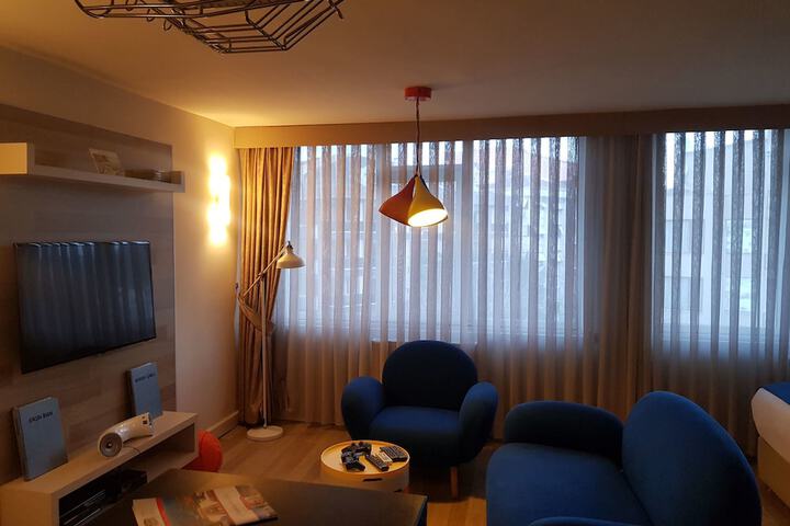 Room 19 of 46