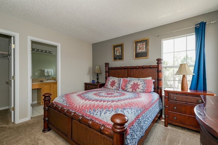 Room 3 of 32