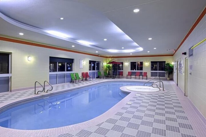 Pool 2 of 5