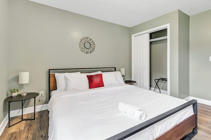 Room 3 of 22