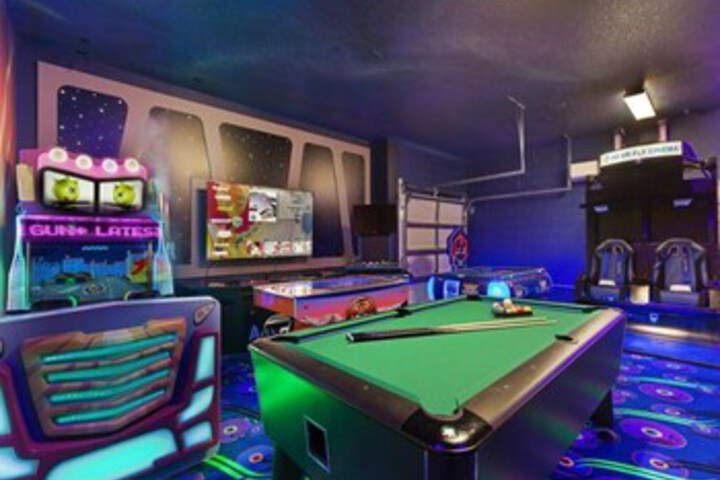 Room 10 of 46