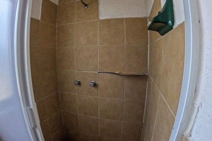 Room 52 of 89