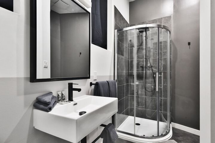 Room 44 of 55