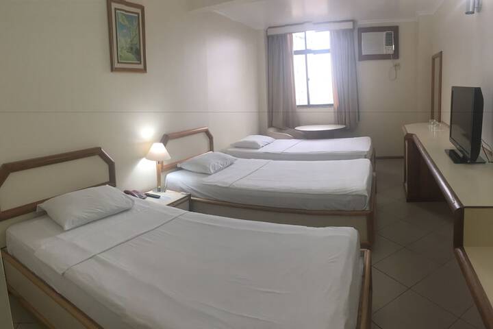 Room 16 of 32