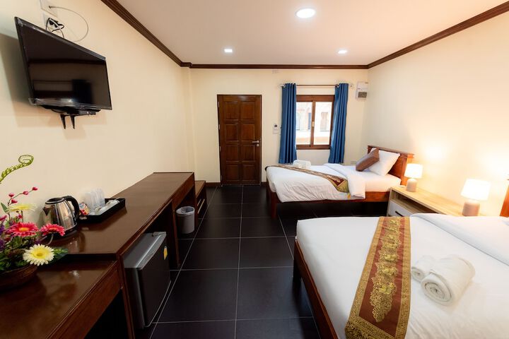 Room 4 of 23