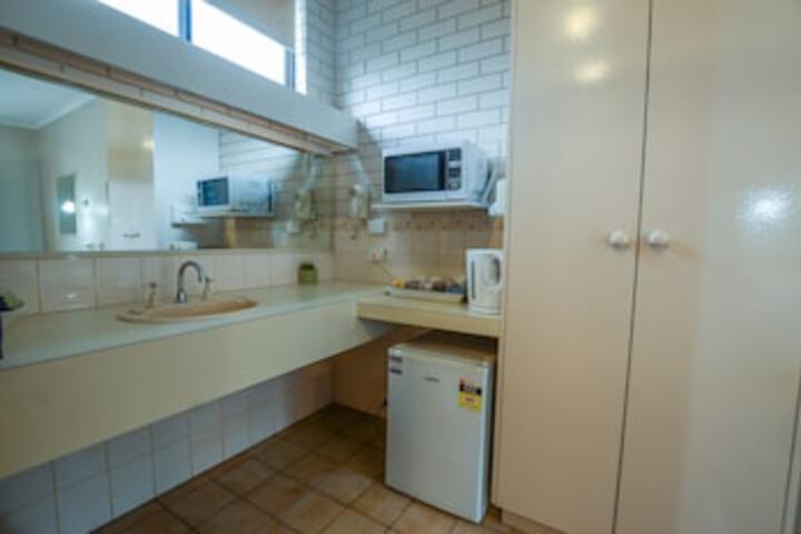 Room 10 of 96