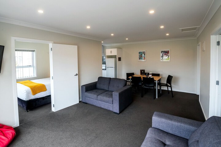 Room 34 of 62