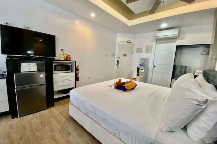 Room 73 of 403