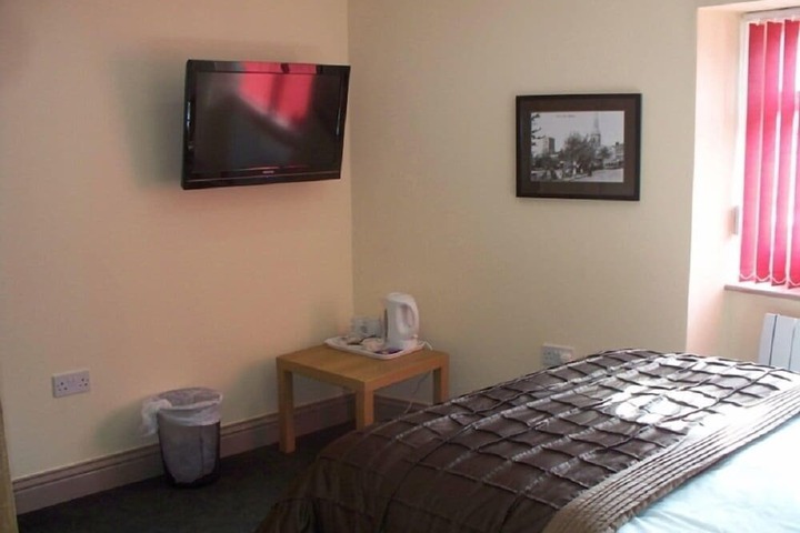 Room 3 of 21