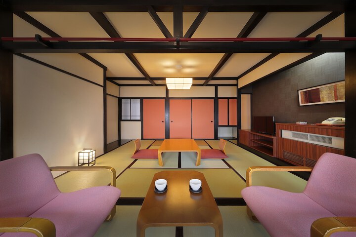 Room 13 of 55