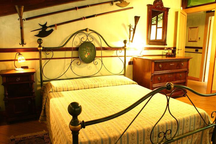 Room 20 of 51