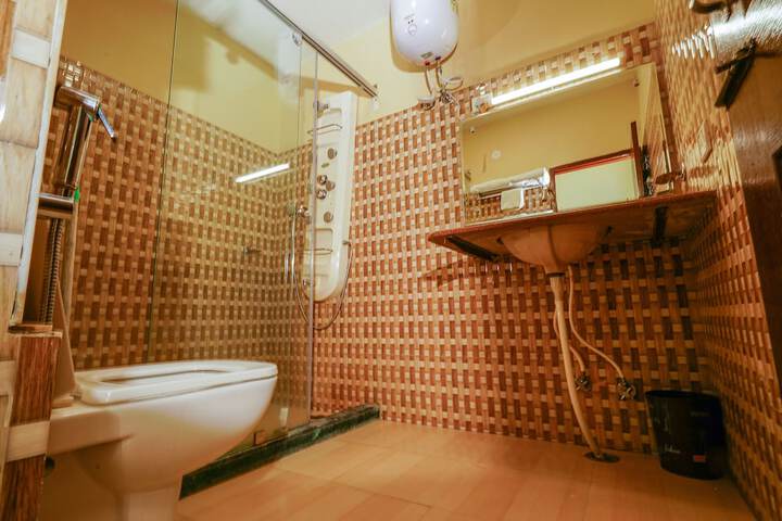 Room 35 of 54