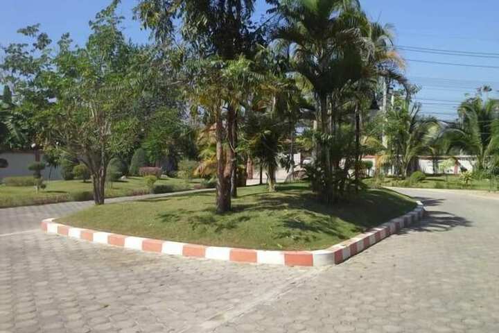 Property Grounds 70 of 82