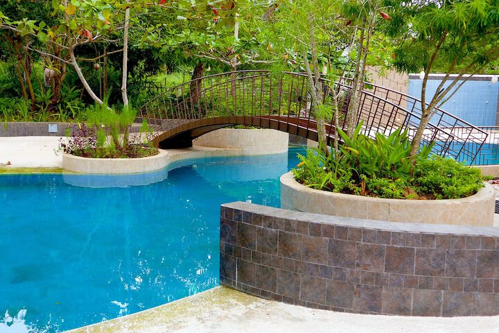 Pool 62 of 112