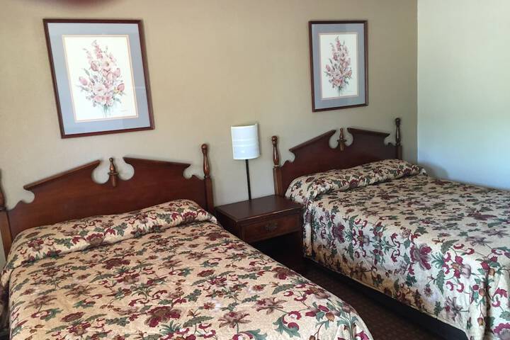 Room 3 of 20