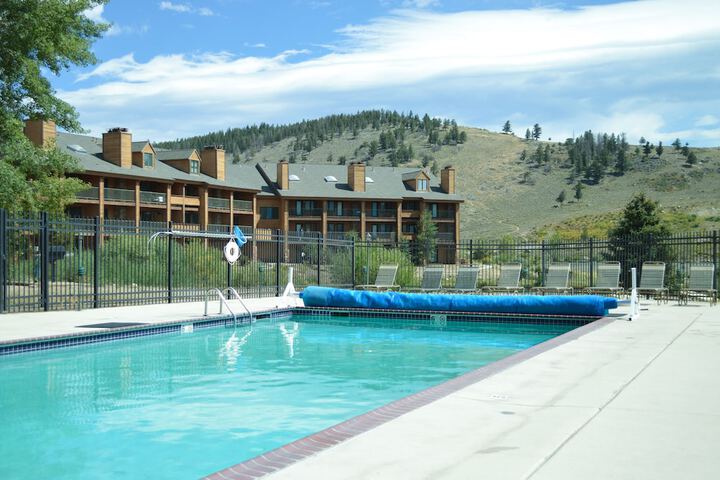Pool 55 of 82