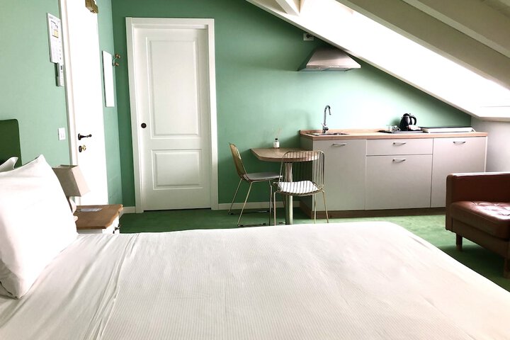 Room 21 of 81