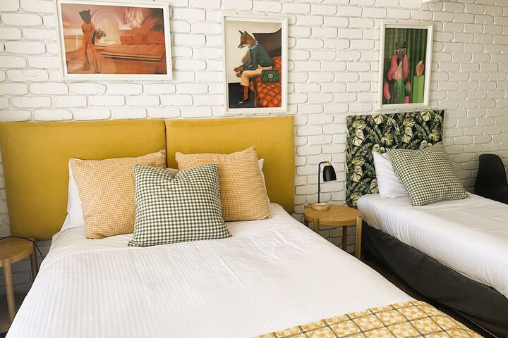Room 15 of 54