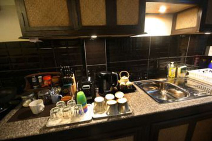 Room 15 of 24