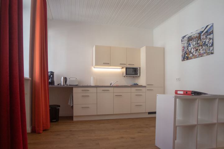 Room 43 of 90