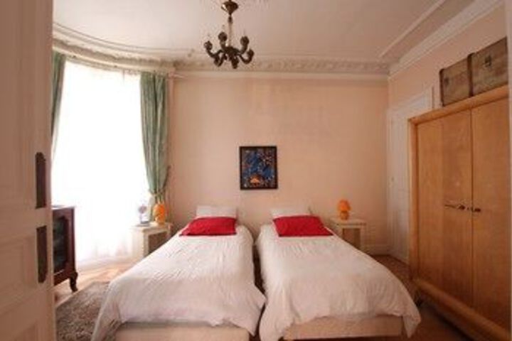 Room 70 of 168