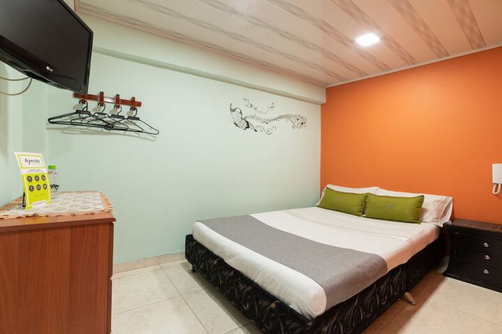 Room 2 of 14