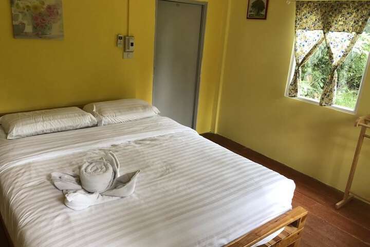 Room 8 of 50