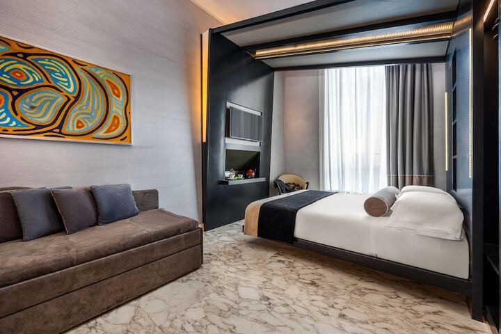 Room 52 of 84