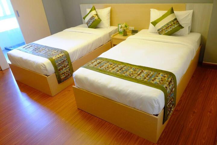 Aileen Hotel