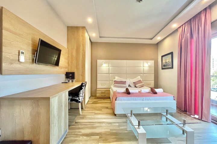 Room 37 of 119